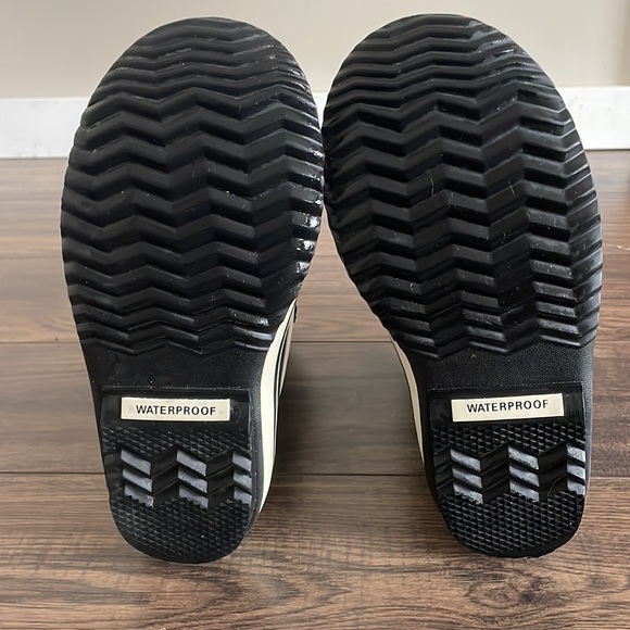 Sorel winter boots - Picture 5 of 10